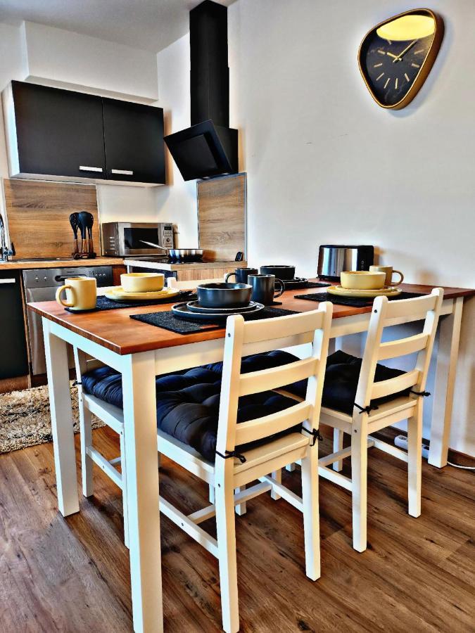 Lions Place Premium Apartments Comfort Optionaler Zugang Zum Spa- Bereich ハイデンハイム・アン・デア・ブレンツ エクステリア 写真